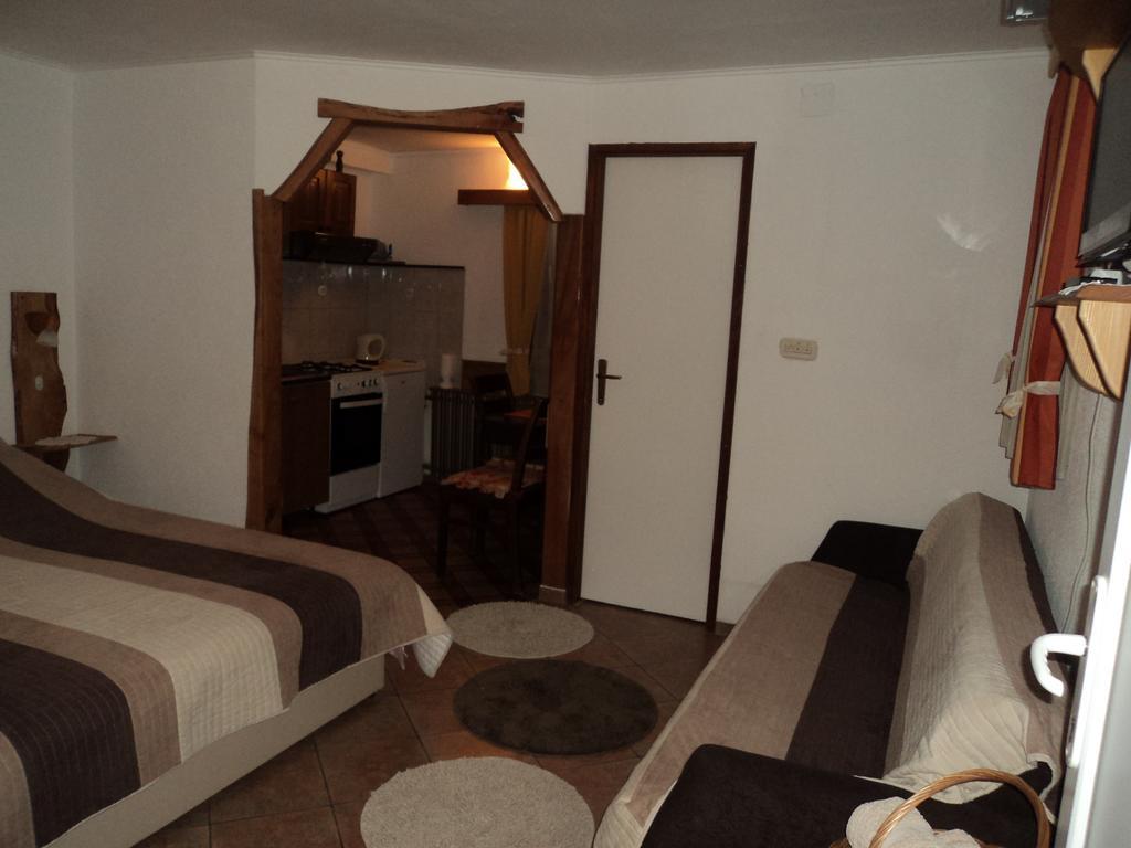 Apartments Novela Poljanak Ruang foto